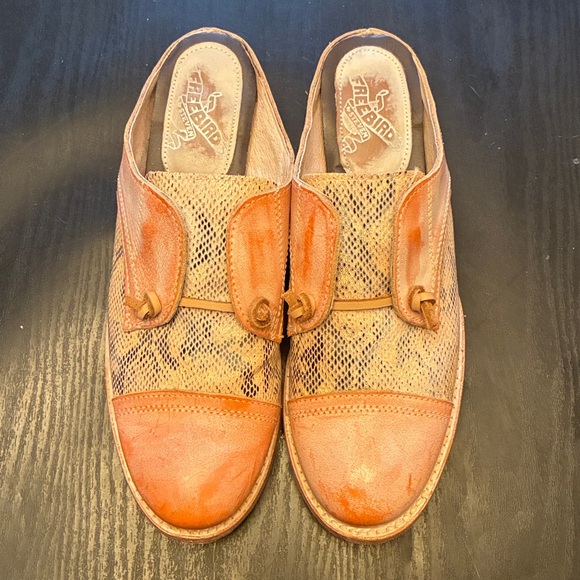 Freebird Women's Orange and Cream Mules - Picture 2 of 6